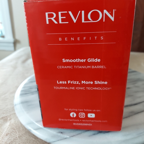 Revlon One-Step Volumizer PLUS - Picture 3 of 7